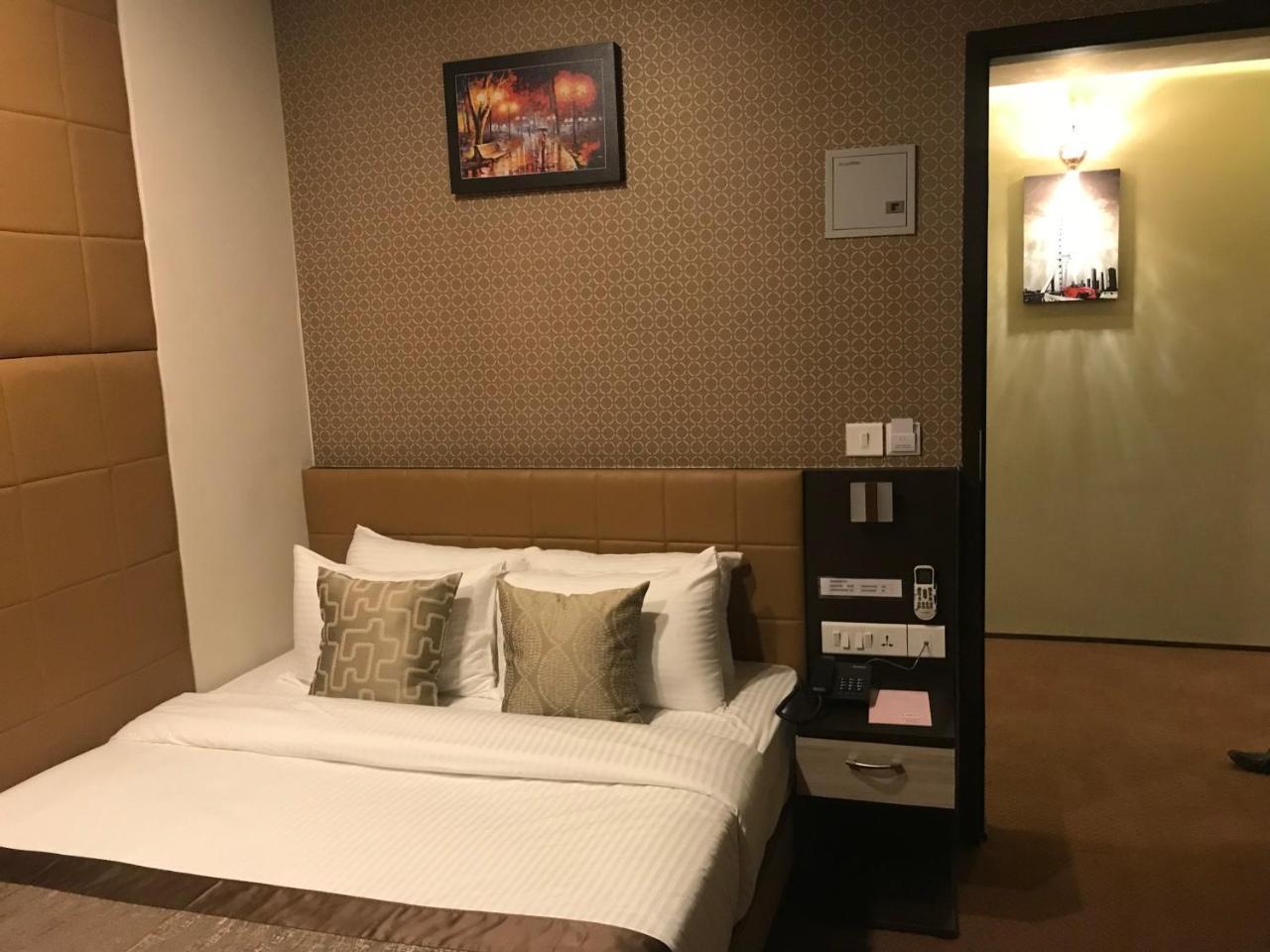 מדגאון Hotel Anthurium Circle מראה חיצוני תמונה
