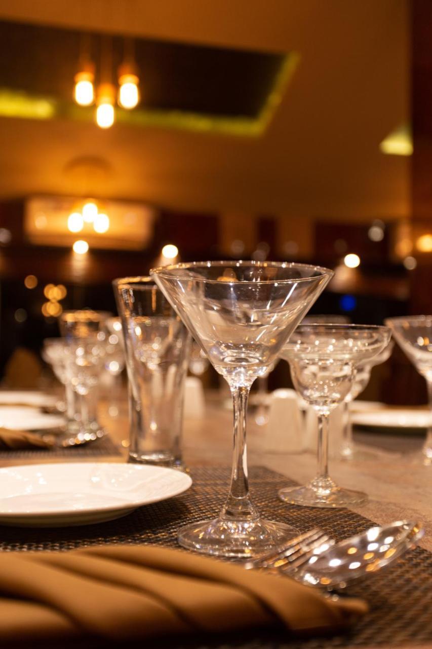 מדגאון Hotel Anthurium Circle מראה חיצוני תמונה