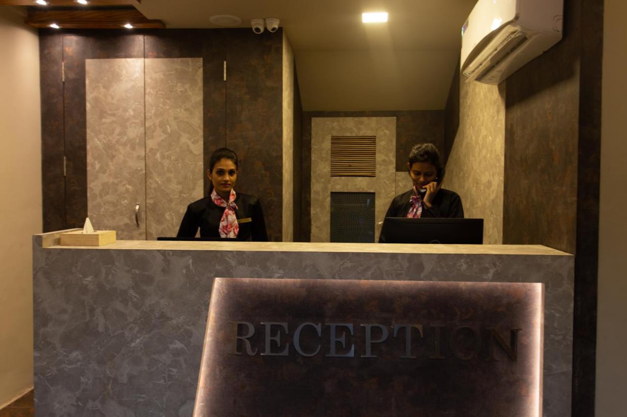 מדגאון Hotel Anthurium Circle מראה חיצוני תמונה