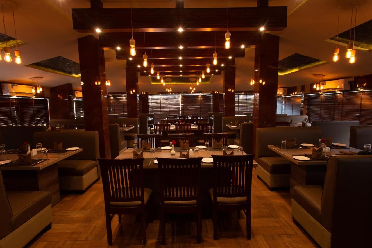 מדגאון Hotel Anthurium Circle מראה חיצוני תמונה